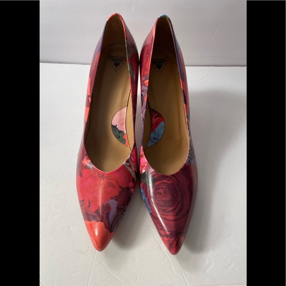 Sold! - Picture 3 of 10